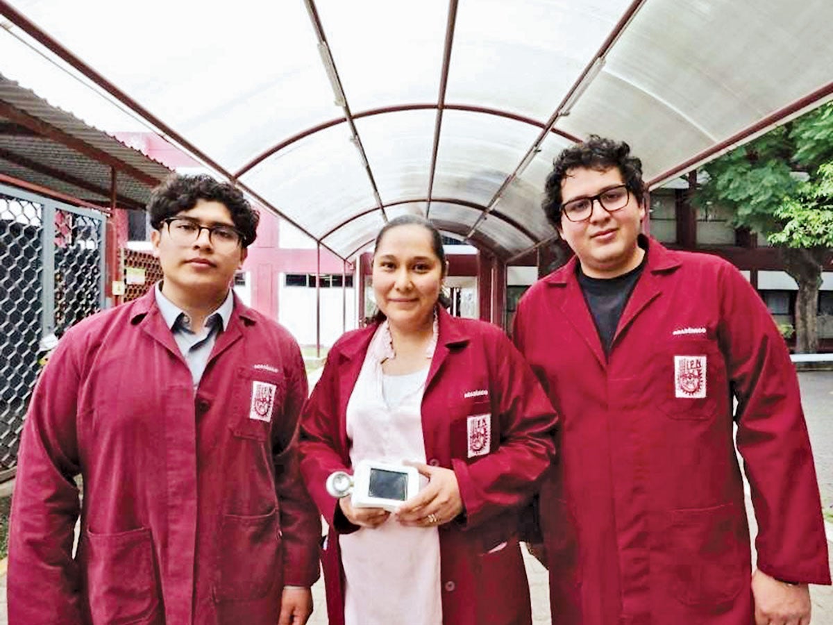 "Revoluciona la Medicina: Estetoscopio Inteligente del IPN Descubre Cardiopatías con 96% de Confiabilidad"