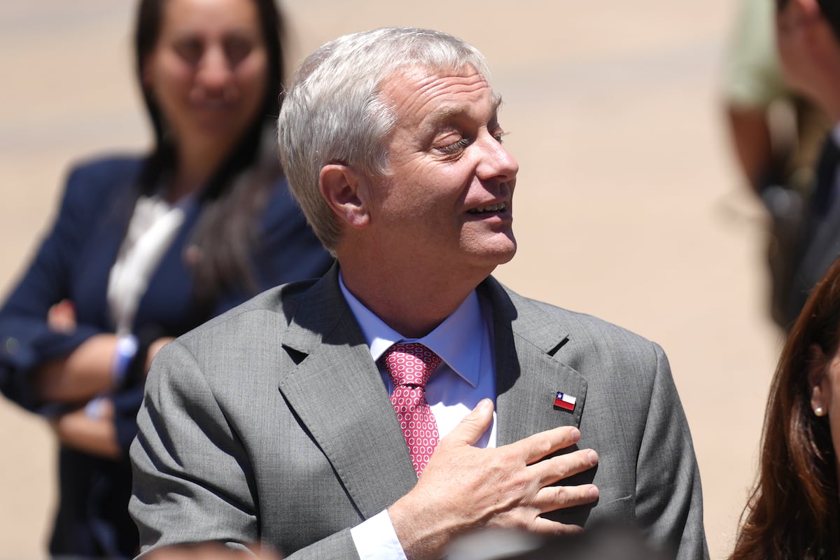 La victoria electoral de Kast desata una tormenta política en México: desde los reproches de Petro hasta el llamado a la reflexión de Sheinbaum, la izquierda de Morena se pronuncia sobre el futuro político.