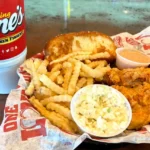 "El sabor llega al sur: Raising Cane's descubre la frontera con su entrada en el mercado mexicano"