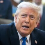 Trump advierte que la tropa que va en dirección a Irán es “incluso mayor” que la de Venezuela