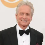 Michael Douglas anuncia sus memorias 'crudas' que se publicarán en octubre