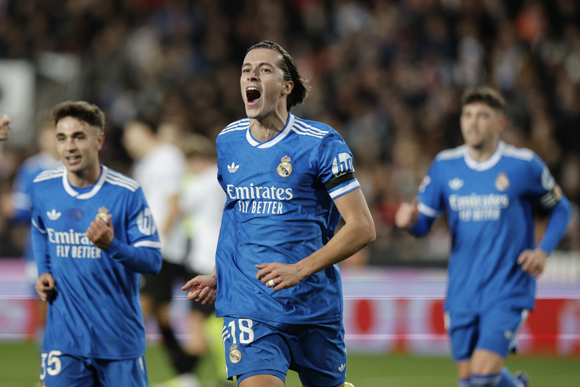 Real Madrid vence al Valencia con goles de Mbappé.